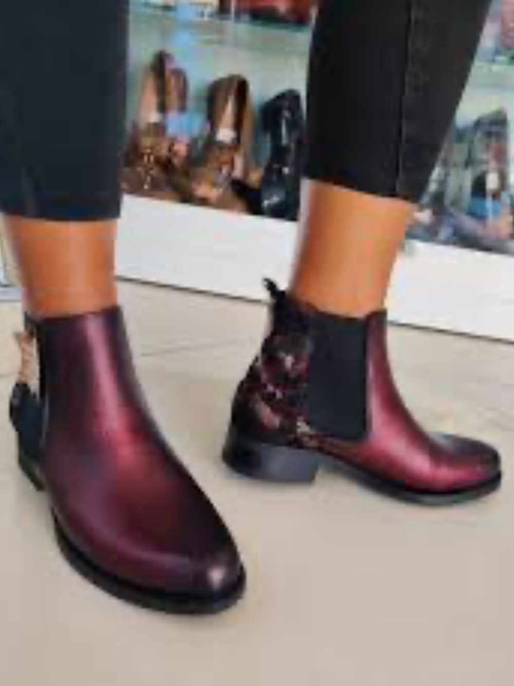 Diabolo Studio Booties